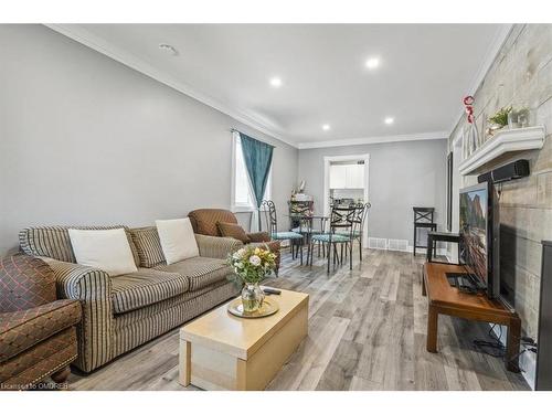 14 Manning Street, St. Catharines, ON - Indoor Photo Showing Living Room With Fireplace