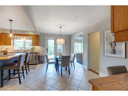 3219 New Street, Burlington, ON - Indoor Photo Showing Dining Room