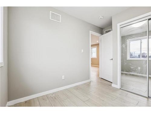 21 Philip Street, St. Catharines, ON - Indoor Photo Showing Other Room