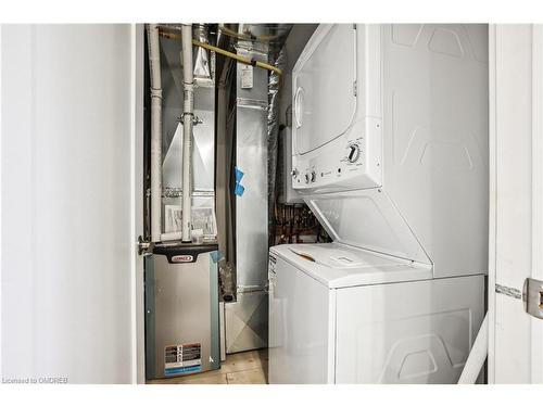 21 Philip Street, St. Catharines, ON - Indoor Photo Showing Laundry Room