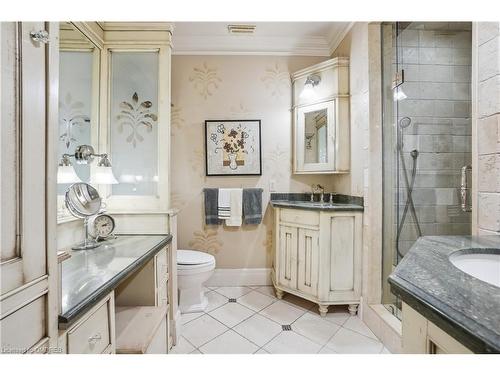 1553 Brock Road, Strabane, ON - Indoor Photo Showing Bathroom