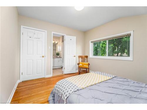 4 Fairfield Avenue, Brampton, ON - Indoor Photo Showing Bedroom