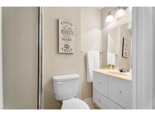 4 Fairfield Avenue, Brampton, ON - Indoor Photo Showing Bathroom