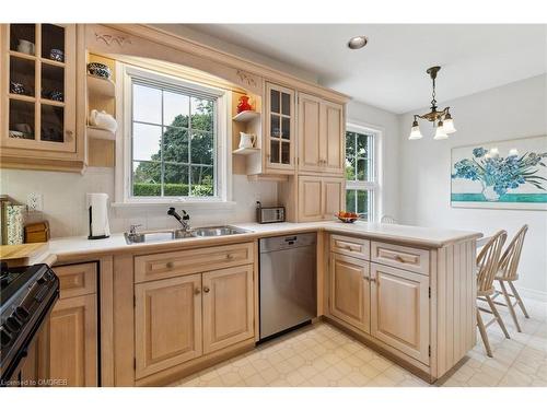 166 Dornie Road, Oakville, ON - Indoor Photo Showing Kitchen With Double Sink