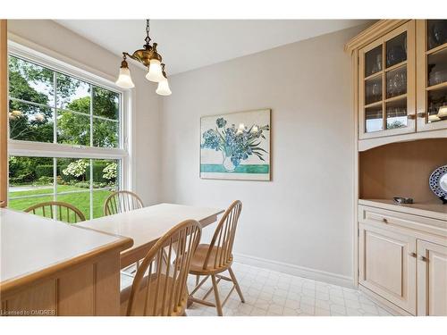 166 Dornie Road, Oakville, ON - Indoor Photo Showing Dining Room