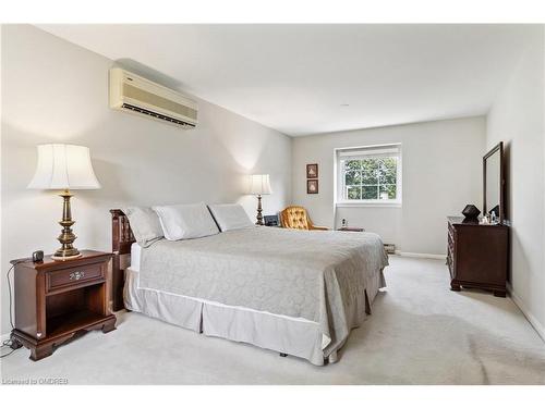 166 Dornie Road, Oakville, ON - Indoor Photo Showing Bedroom