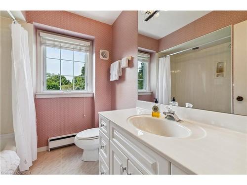 166 Dornie Road, Oakville, ON - Indoor Photo Showing Bathroom