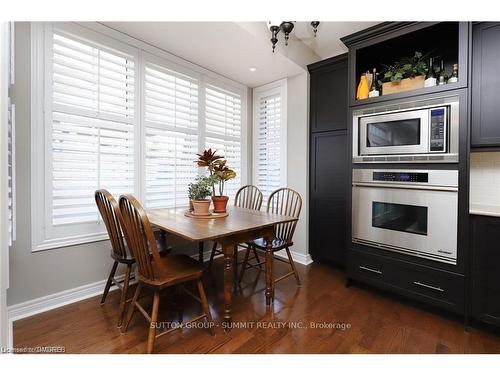 2 Ross Shiner Lane, Stouffville, ON - Indoor Photo Showing Dining Room