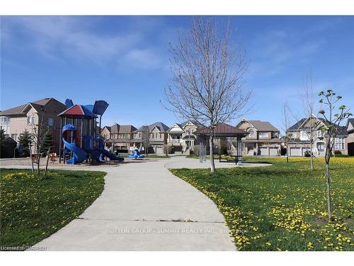 2 Ross Shiner Lane, Stouffville, ON - Outdoor With Facade