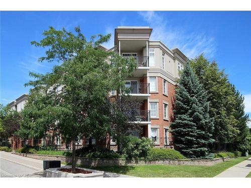 209-2301 Parkhaven Boulevard, Oakville, ON - Outdoor With Balcony