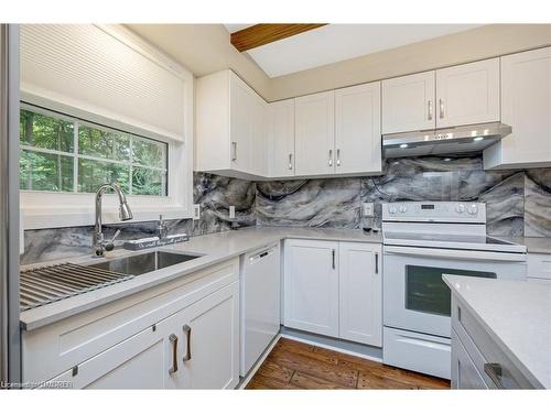 7369 Appleby Line, Milton, ON - Indoor Photo Showing Kitchen