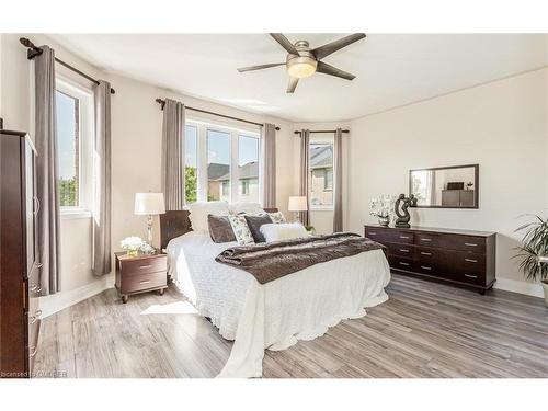 3082 Scotscraig Crescent, Oakville, ON - Indoor Photo Showing Bedroom