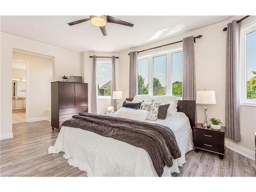 3082 Scotscraig Crescent, Oakville, ON - Indoor Photo Showing Bedroom