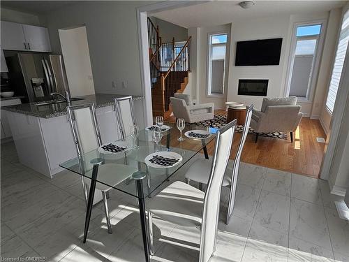 14 Tran Street, Wasaga Beach, ON - Indoor Photo Showing Dining Room