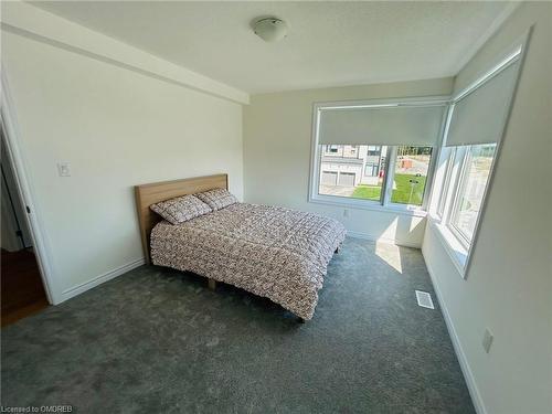 14 Tran Street, Wasaga Beach, ON - Indoor Photo Showing Bedroom