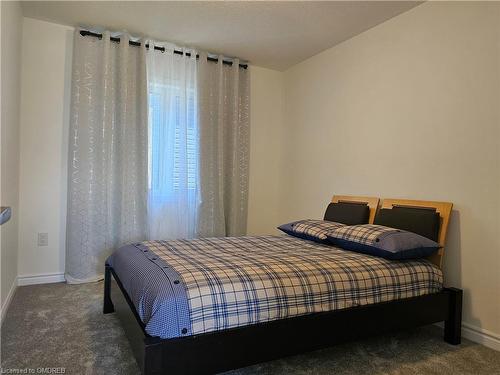 14 Tran Street, Wasaga Beach, ON - Indoor Photo Showing Bedroom