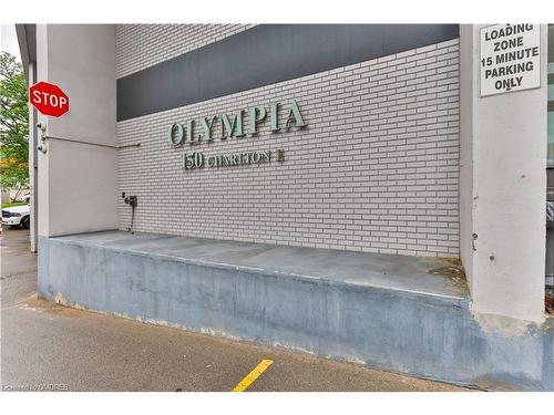 1102-150 Charlton Avenue E, Hamilton, ON - Outdoor