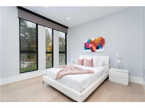 112 Elton Park Road, Oakville, ON - Indoor Photo Showing Bedroom