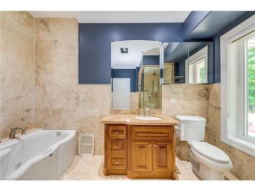 1116 Crestview Street, Oakville, ON - Indoor Photo Showing Bathroom