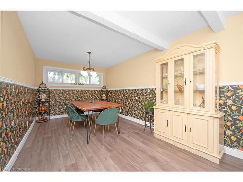 471 East 36Th Street, Hamilton, ON - Indoor Photo Showing Kitchen