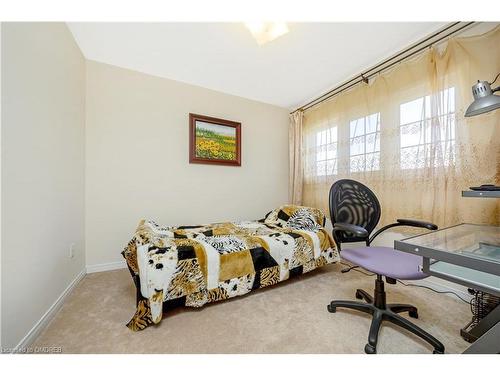 28 Eagleview Way, Georgetown, ON - Indoor Photo Showing Bedroom