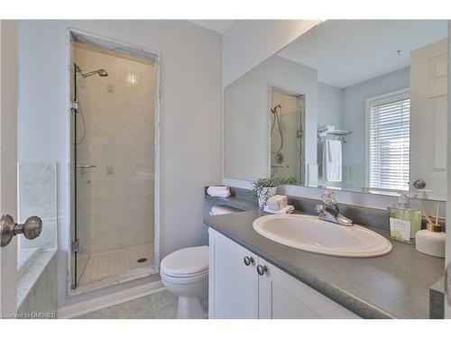 2432 Baintree Crescent, Oakville, ON - Indoor Photo Showing Bathroom