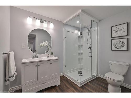 2432 Baintree Crescent, Oakville, ON - Indoor Photo Showing Bathroom