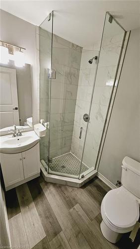 108 Powerview Avenue, St. Catharines, ON - Indoor Photo Showing Bathroom