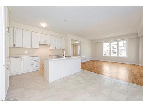 149 Higgins Avenue, Thorold, ON - Indoor Photo Showing Kitchen