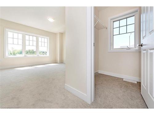 149 Higgins Avenue, Thorold, ON - Indoor Photo Showing Other Room