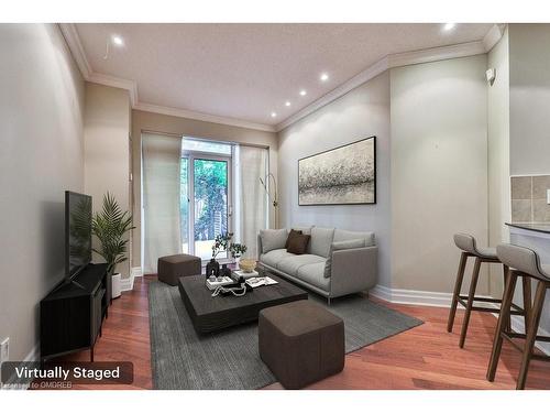 102-2121 Lake Shore Boulevard W, Toronto, ON - Indoor Photo Showing Living Room