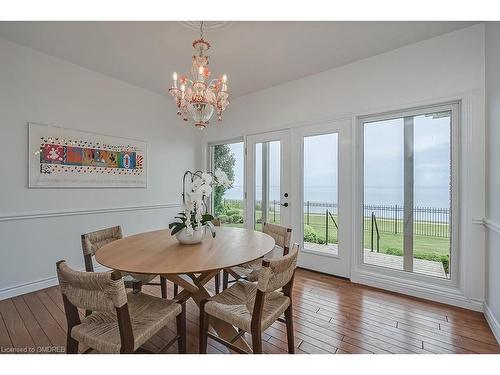 3286 Shelburne Place, Oakville, ON - Indoor Photo Showing Dining Room