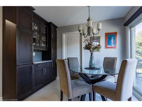 1440 Ivy Court, Oakville, ON - Indoor Photo Showing Dining Room