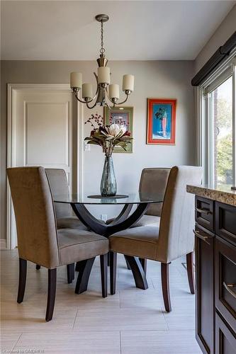 1440 Ivy Court, Oakville, ON - Indoor Photo Showing Dining Room