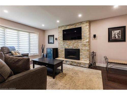 1440 Ivy Court, Oakville, ON - Indoor Photo Showing Living Room With Fireplace