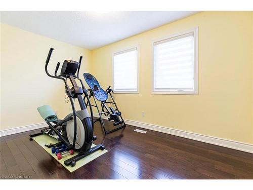 1440 Ivy Court, Oakville, ON - Indoor Photo Showing Gym Room