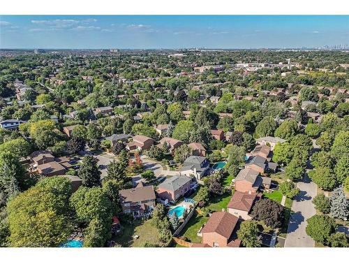 1440 Ivy Court, Oakville, ON - Outdoor With View