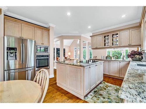 190-1405 Lorne Park Road, Mississauga, ON - Indoor Photo Showing Kitchen