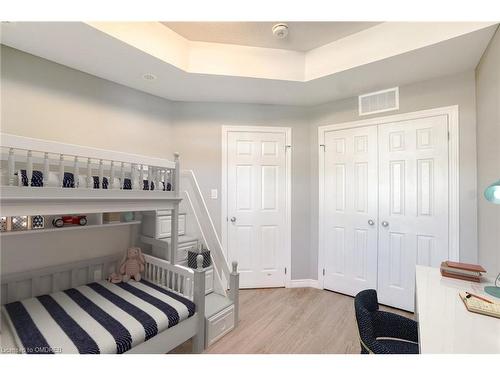 120 Wheat Lane, Kitchener, ON - Indoor Photo Showing Bedroom