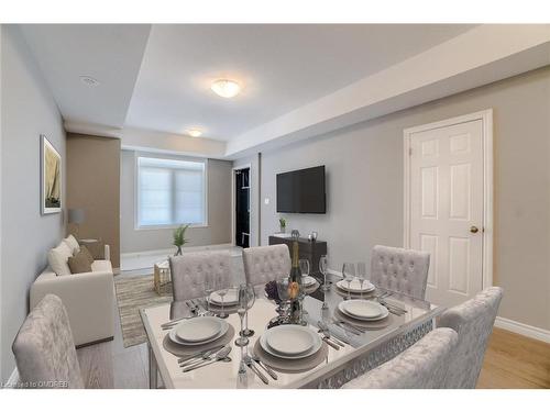 120 Wheat Lane, Kitchener, ON - Indoor Photo Showing Dining Room