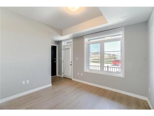 120 Wheat Lane, Kitchener, ON - Indoor Photo Showing Other Room