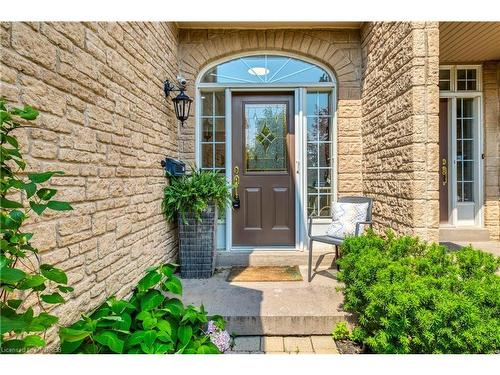 10-2303 Hill Ridge Court, Oakville, ON - Outdoor