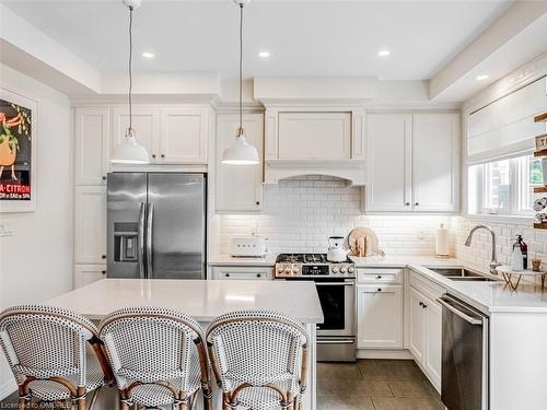 3357 Carding Mill Trail Trail, Oakville, ON - Indoor Photo Showing Kitchen With Stainless Steel Kitchen With Double Sink With Upgraded Kitchen