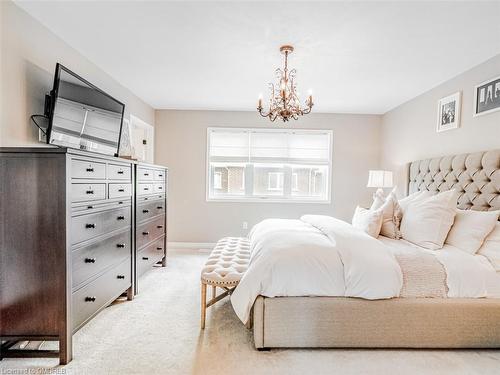 3357 Carding Mill Trail Trail, Oakville, ON - Indoor Photo Showing Bedroom