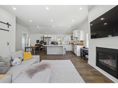 214 Lakewood Drive, Oakville, ON - Indoor Photo Showing Living Room With Fireplace