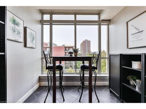 514-430 Pearl Street, Burlington, ON - Indoor Photo Showing Dining Room