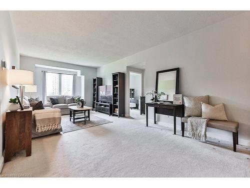 514-430 Pearl Street, Burlington, ON - Indoor Photo Showing Living Room