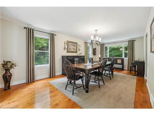 8181 Indian Trail, Eramosa, ON - Indoor Photo Showing Dining Room