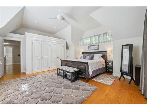 8181 Indian Trail, Eramosa, ON - Indoor Photo Showing Bedroom