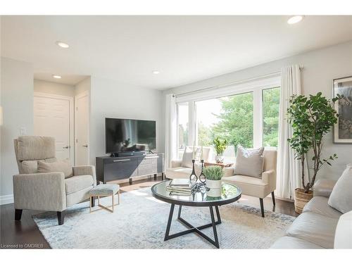 4 Lowrie Lane, Eden Mills, ON - Indoor Photo Showing Living Room